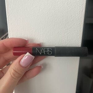 NARS VELVET MATTE CRUELA RED LIP PENCIL / LIPSTICK